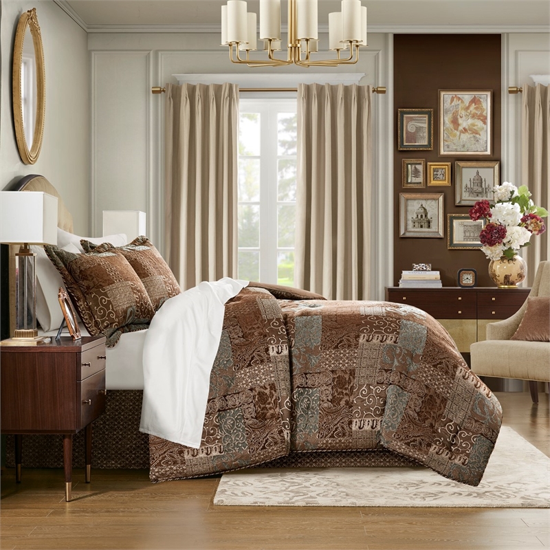 Pemberly Row Contemporary 4 Piece Brown Comforter Set in Brown Queen