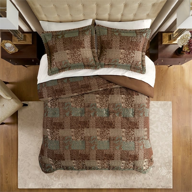 Pemberly Row Contemporary 4 Piece Brown Comforter Set in Brown Queen