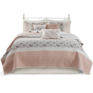 Pemberly Row 6 Piece Cotton Quilt Set with Throw Pillows in Blush King/Cal King