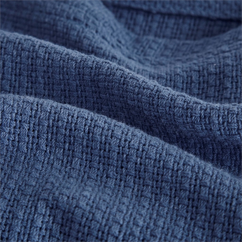 Pemberly Row Contemporary Basketweave Cotton Blanket in Navy Full/Queen