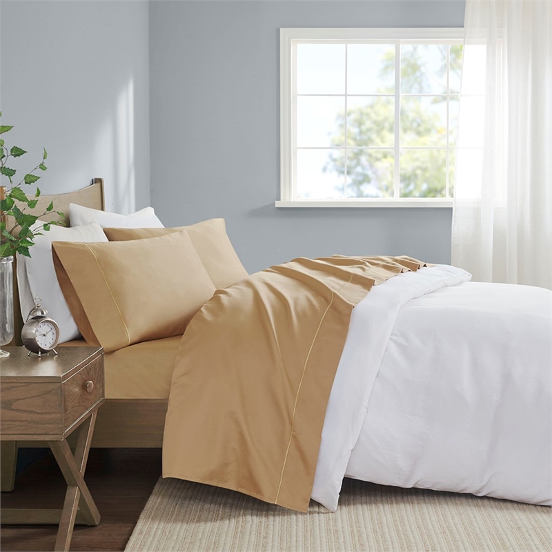 Pemberly Row 600 Thread Count Cotton Sheet King Set in Gold