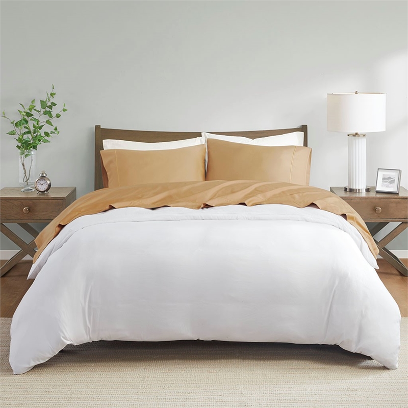 Pemberly Row 600 Thread Count Cotton Sheet King Set in Gold
