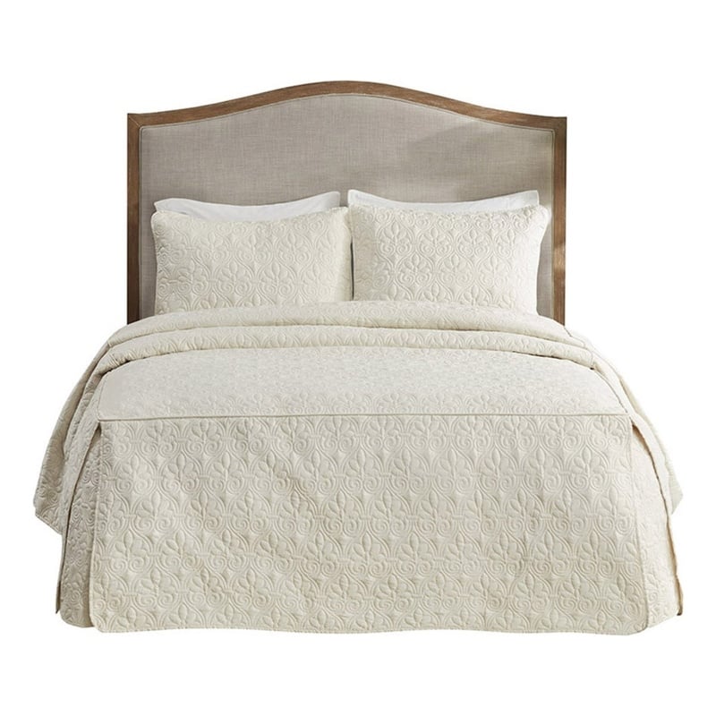 Pemberly Row Contemporary 3-Piece Fabric Fitted Bedspread Set in Cream