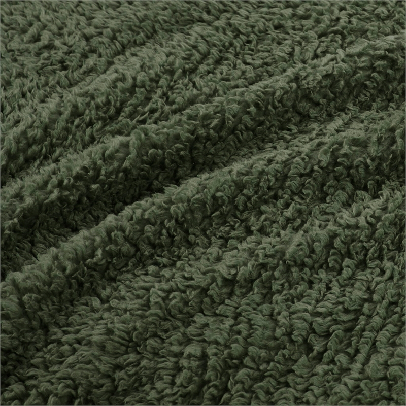 Pemberly Row Contemporary Solid Berber Fabric Full/Queen Blanket in Green