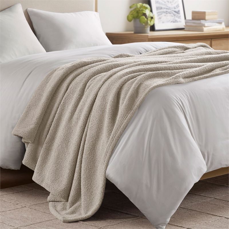 Pemberly Row Soft Faux Feathersoft Fabric King Blanket in Taupe