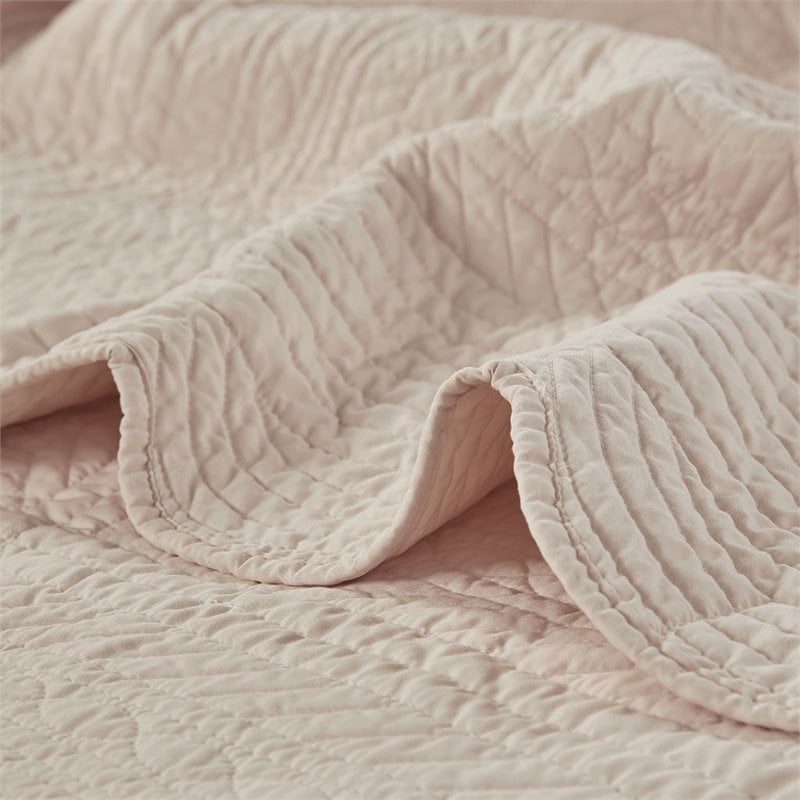 Pemberly Row Contemporary Polyester Microfiber Daybed Cover Set in Pink