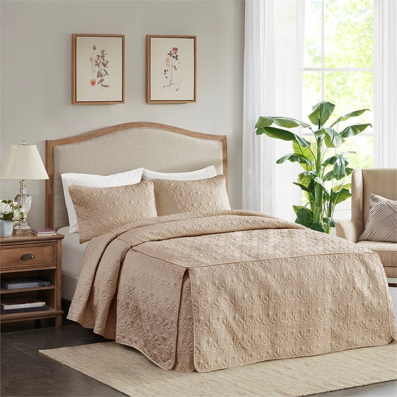 Pemberly Row Contemporary 3-Piece Fabric Fitted Bedspread Set in Khaki