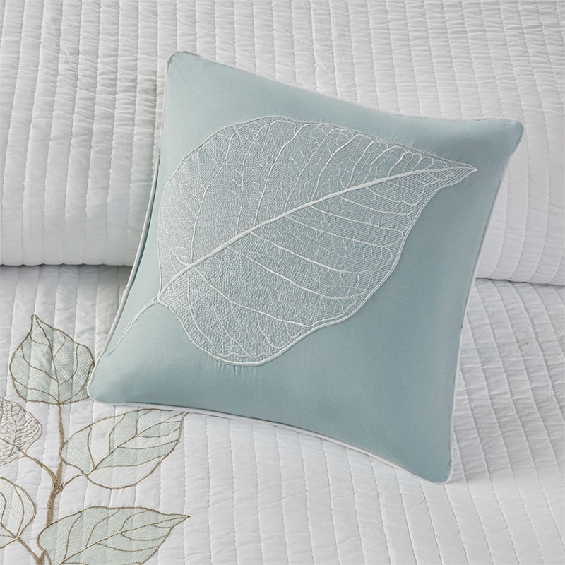 Pemberly Row 6 Piece Embroidered Quilt Set with Throw Pillows in Blue