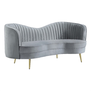 Pemberly Row Transitional Velvet Upholstered Loveseat in Gray