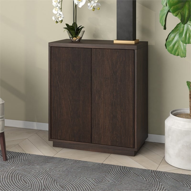 Pemberly Row Contemporary 27.75