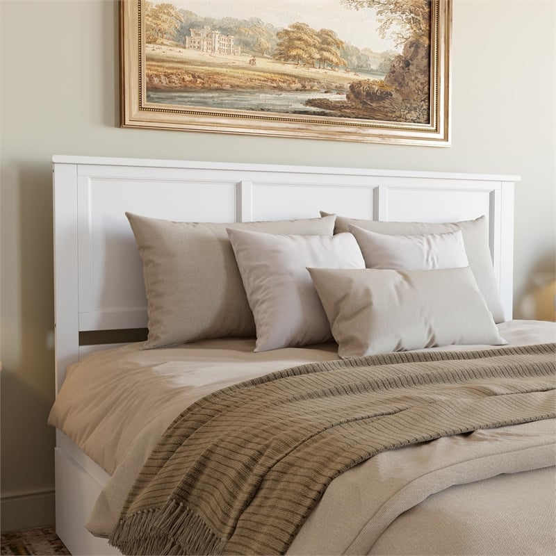 Pemberly Row Madison King Wood Platform Bed  and Drawers in White