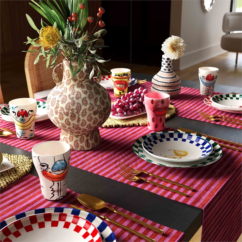 Pemberly Row Transitional 'Goofy' Ceramic Glasses - Set of 4