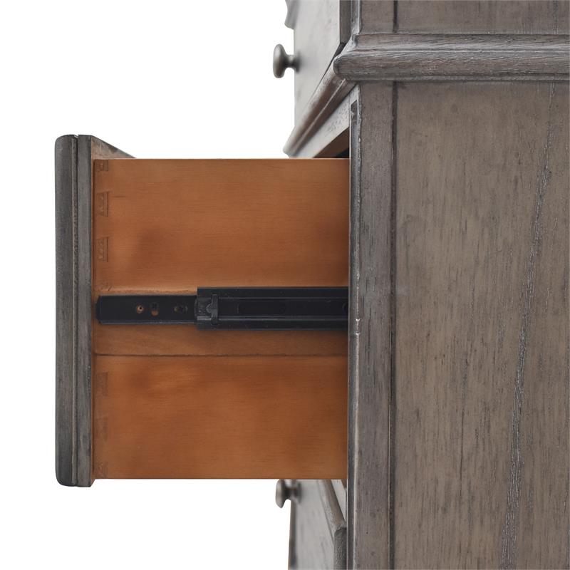 Pemberly Row Farmhouse Distressed Driftwood Gray Wood 5-Drawers Chest