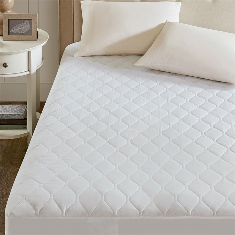 Pemberly Row Contemporary Cotton and Polyester Heated Mattress Pad in White