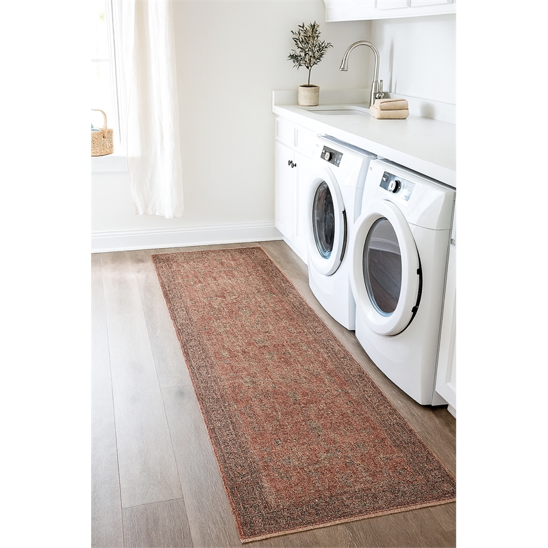 Pemberly Row Ushak Soft Washable Non Slip Area Rug (2'7