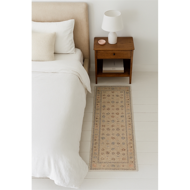 Pemberly Row Ushak Soft Washable Non Slip Area Rug (2'7