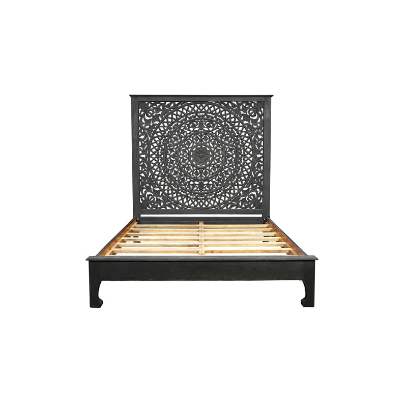 Pemberly Row Traditional Floral Carved Solid Wood Queen Bed in Black