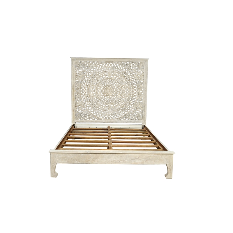 Pemberly Row Traditional Floral Carved Solid Wood Queen Bed in Gray