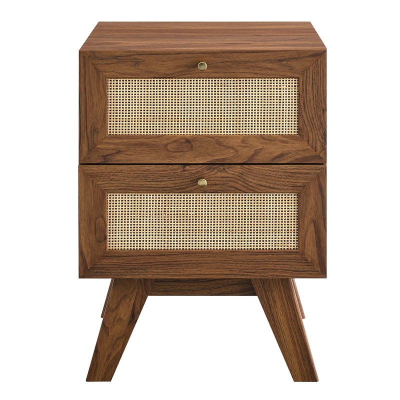 Pemberly Row Set of 5 Bedroom Set with Queen Panel Bed in Walnut Finish
