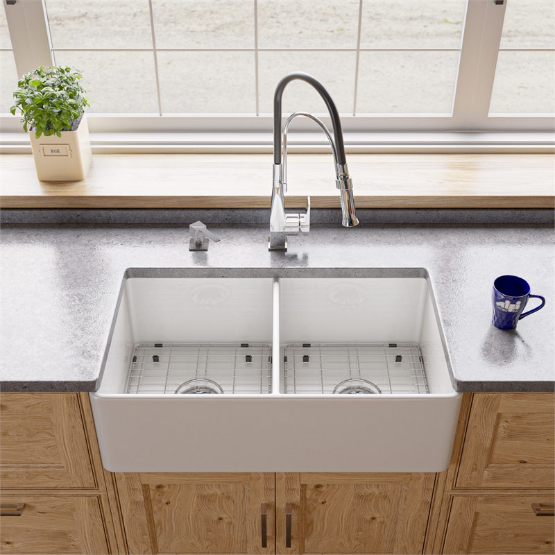 Pemberly Row White Smooth Apron 33