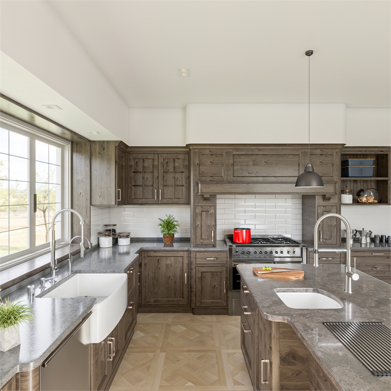 Pemberly Row White Curved Apron 30