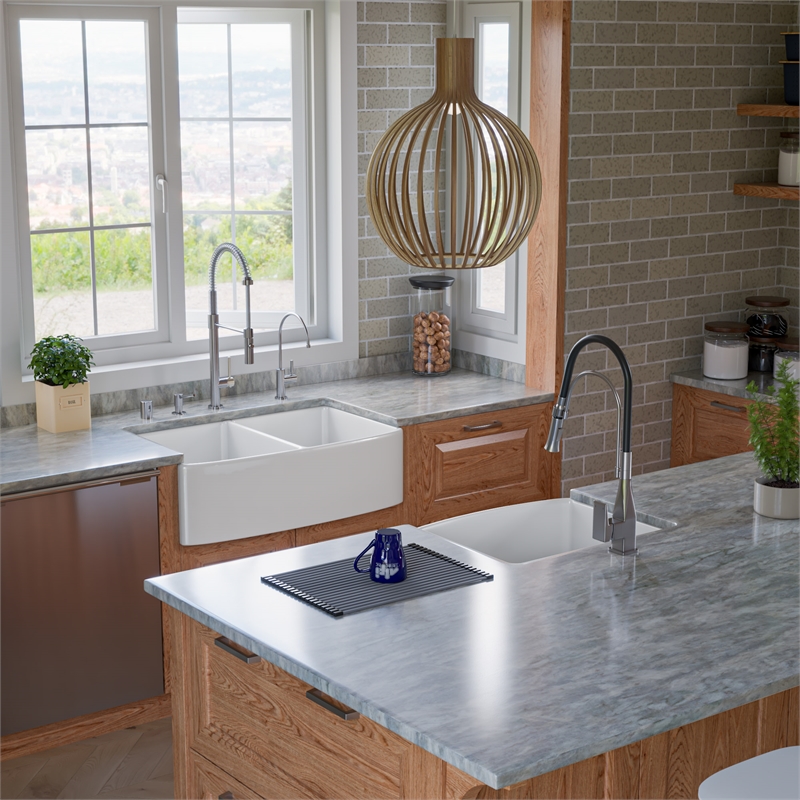 Pemberly Row White Curved Apron 33