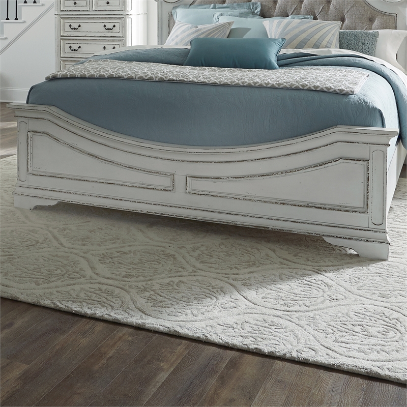 Pemberly Row Contemporary Magnolia Manor White Queen Panel Bed