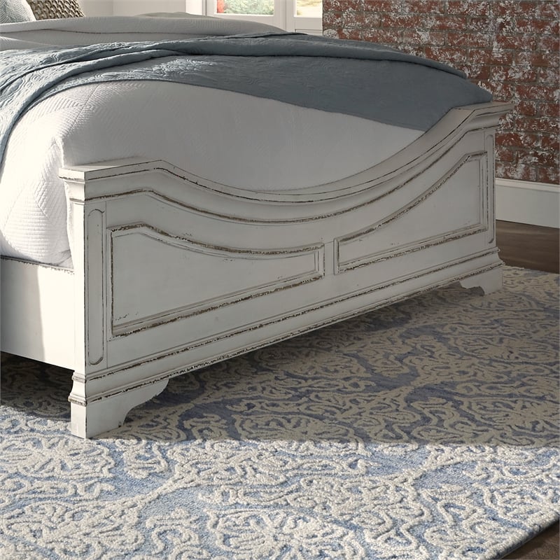 Pemberly Row Contemporary Magnolia Manor White Queen Panel Bed