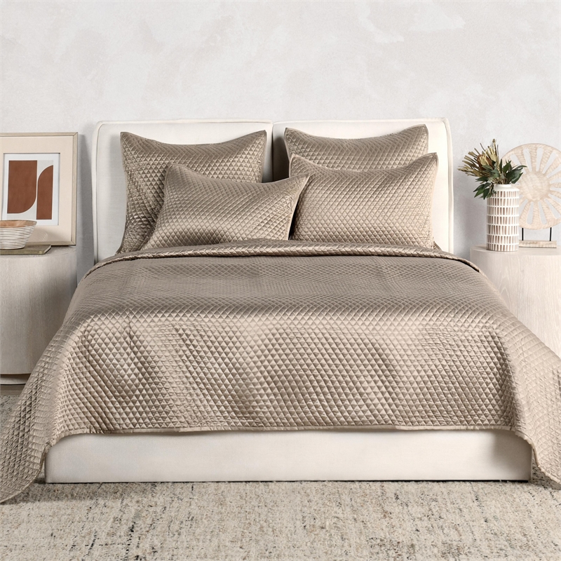 Pemberly Row 98x110