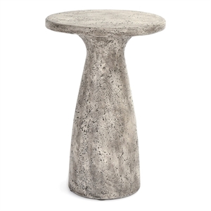 Pemberly Row 19&quot Concrete Stone Outdoor Accent Table in Light Gray