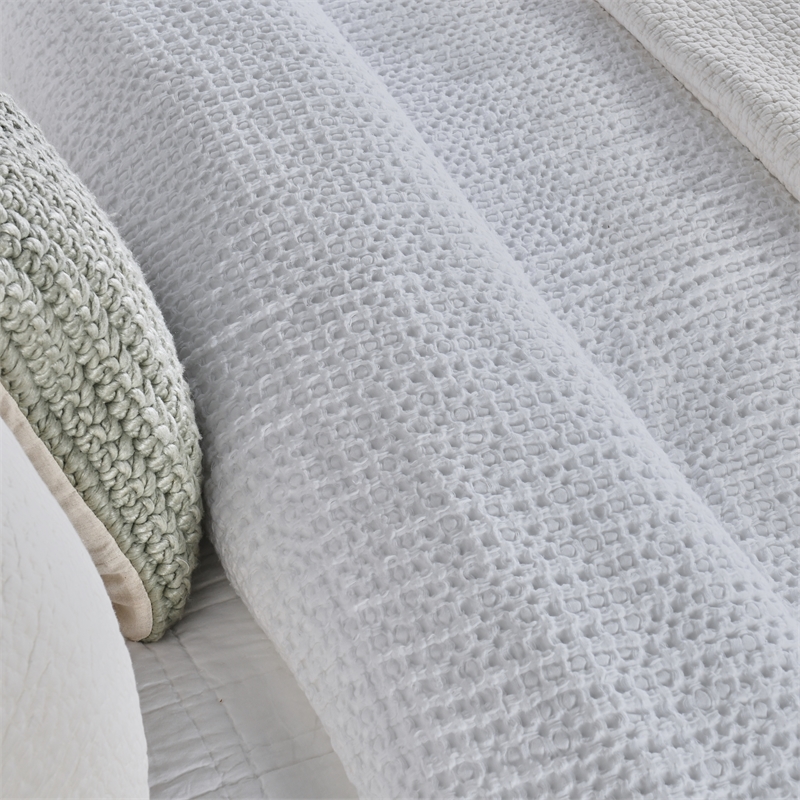 Pemberly Row Transitional Cotton Linen Blend White Queen Quilt