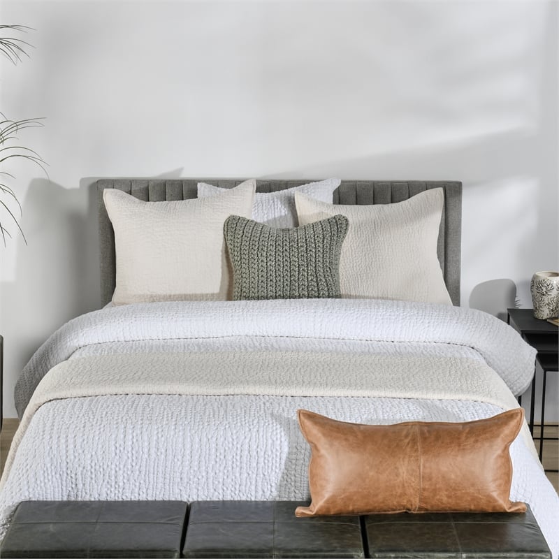 Pemberly Row Transitional Cotton Linen Blend White King Quilt