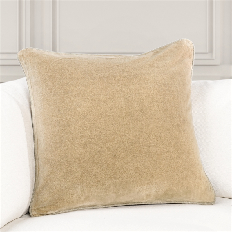 Pemberly Row Modern Transitional 22in Velvet Throw Pillow in Wheat
