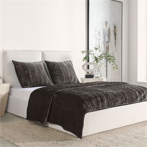 Pemberly Row Contemporary 4-Piece Velvet Fabric King Quilt Set in Sable
