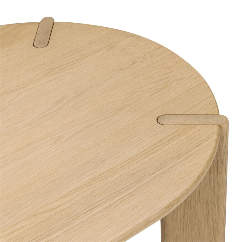 Pemberly Row Transitional Oak Wood Oval Coffee Table in Natural