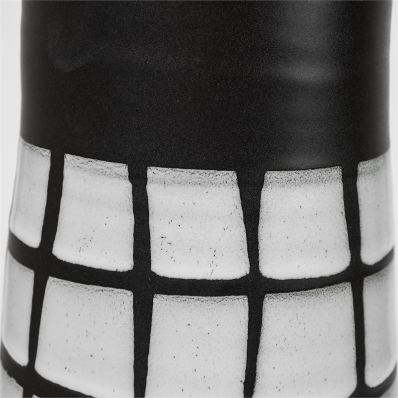 Pemberly Row Mid-Century Large Black/White Large Ceramic Vase