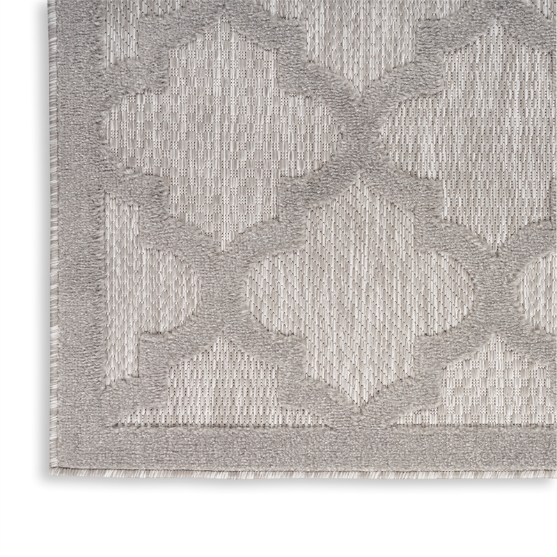 Pemberly Row Coastal Easy Care 4'x6' Silver Grey Indoor/Outdoor Rug