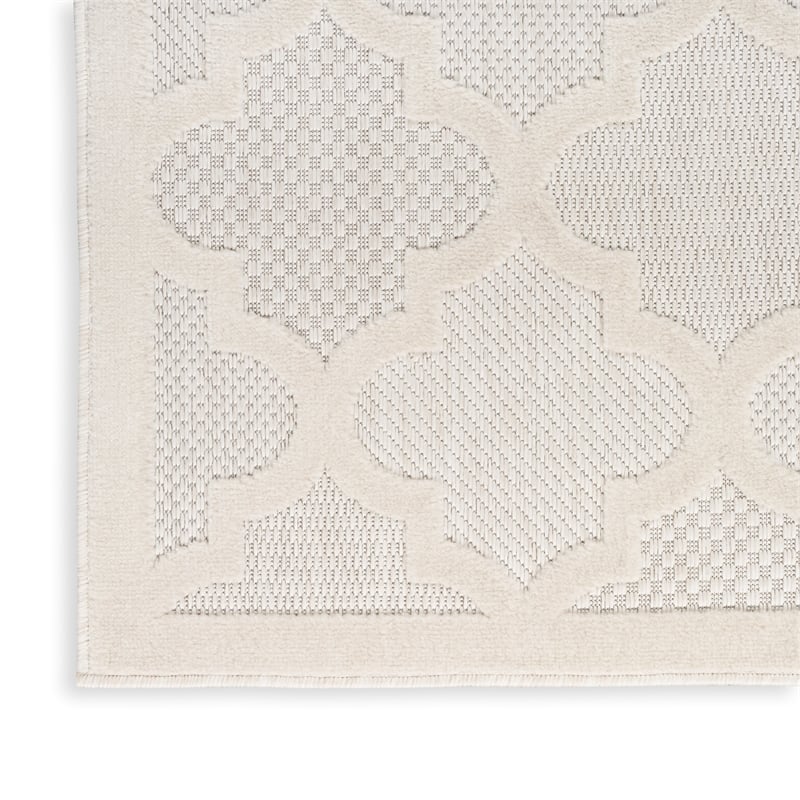 Pemberly Row Easy Care 8'x10' Ivory/White Indoor/Outdoor Rug