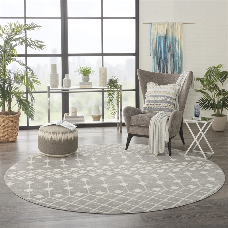 Pemberly Row 8' Round Gray Bohemian Indoor Polypropylene Rug
