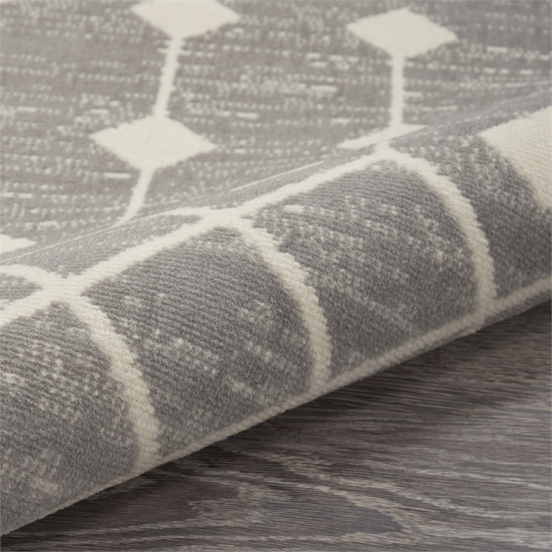 Pemberly Row 8' Round Gray Bohemian Indoor Polypropylene Rug