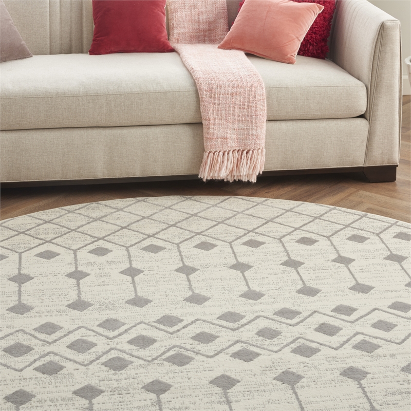 Pemberly Row 8' Round Ivory/Gray Bohemian Indoor Polypropylene Rug