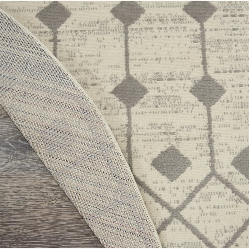 Pemberly Row 8' Round Ivory/Gray Bohemian Indoor Polypropylene Rug