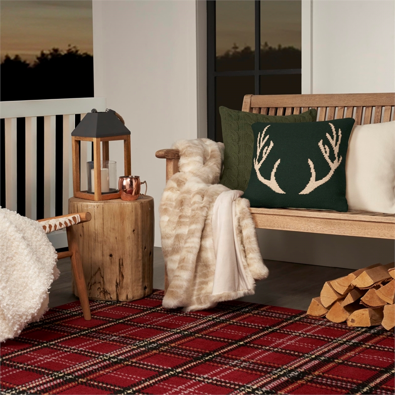 Pemberly Row Modern / Contemporary 5'3