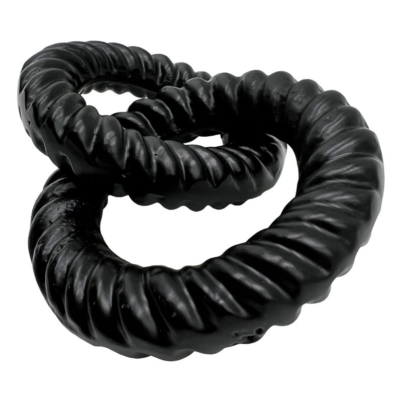 Pemberly Row Decorative Handmade Aluminum 6-inch Modern Chain Sculpture in Black