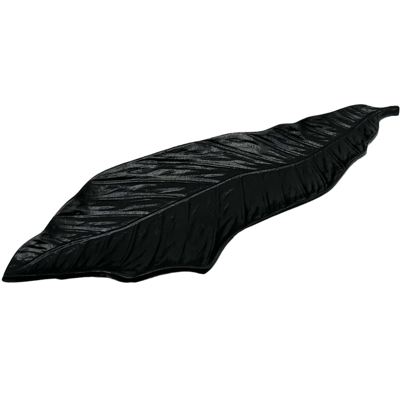 Pemberly Row 21-inch Wide Decorative Handmade Aluminum Modern Leaf Tray