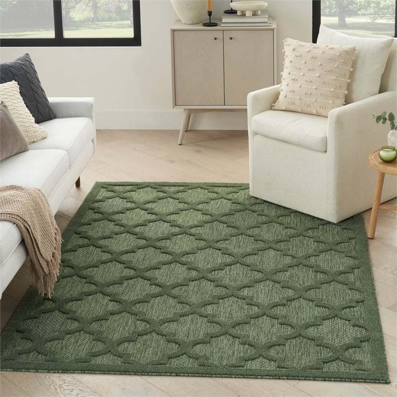Pemberly Row Contemporary Easy Care Green Fabric Area Rug (4'x6')