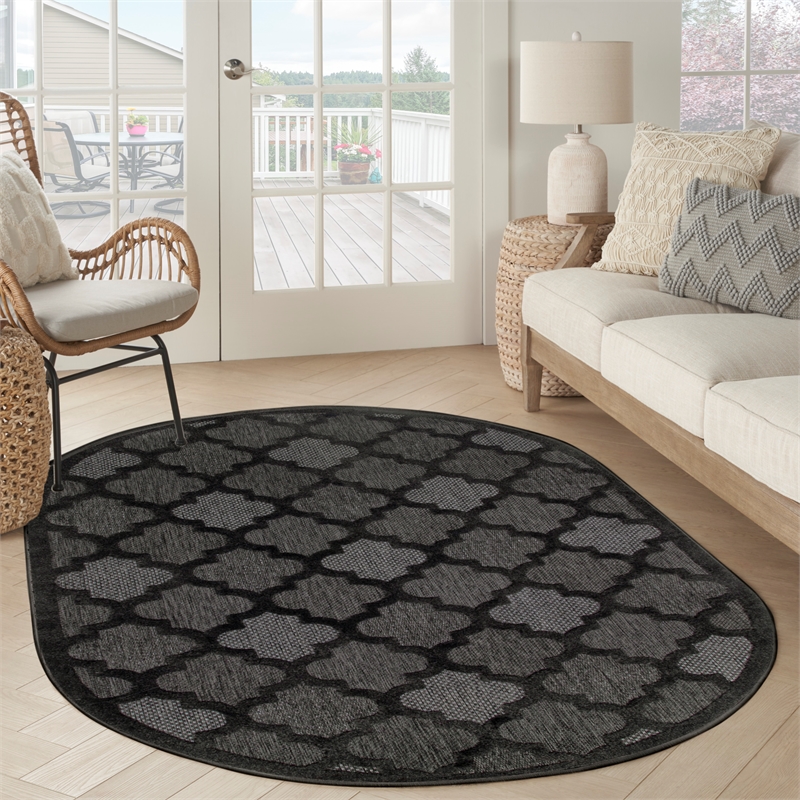 Pemberly Row Easy Care 6'x9' Oval Charcoal Black Fabric Modern Area Rug