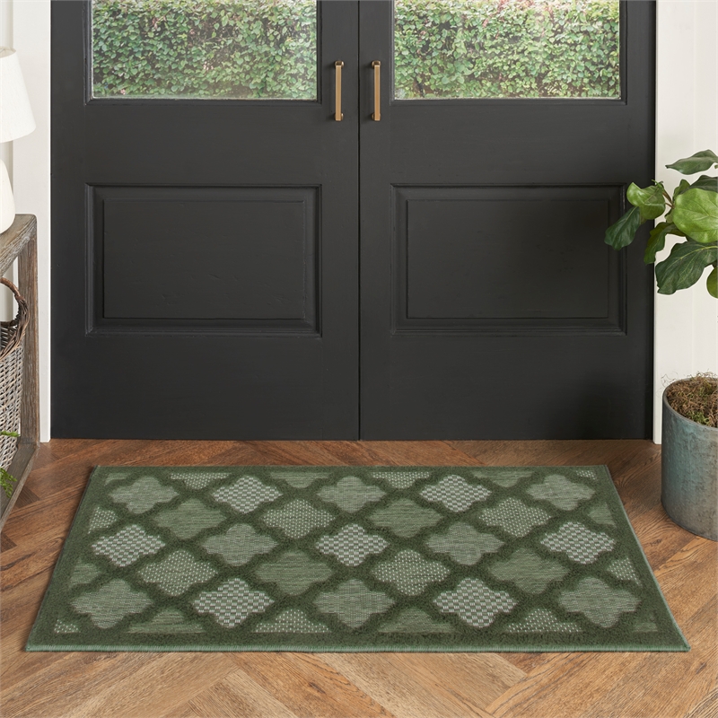 Pemberly Row Contemporary Easy Care Green Fabric Area Rug (2'x4')