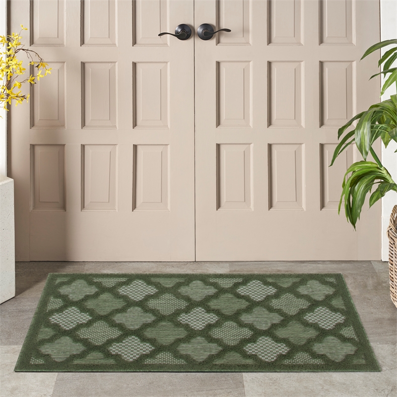 Pemberly Row Contemporary Easy Care Green Fabric Area Rug (2'x4')