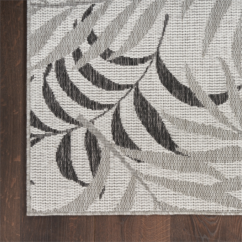 Pemberly Row Contemporary Home Garden Oasis 4'x6' Fabric Grey Area Rug